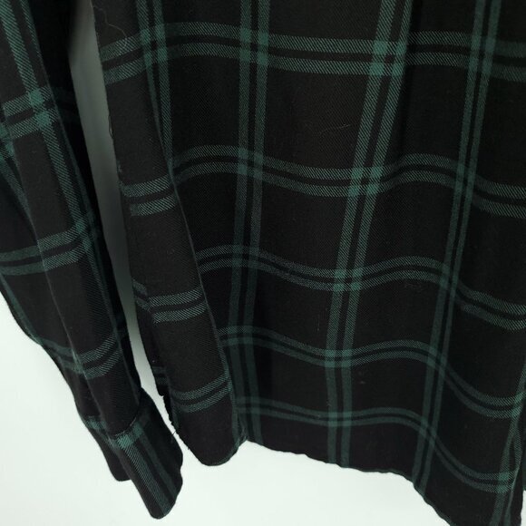 Madewell Wrap-Front Shirt in Palma Plaid M Old Vine (Black and Green Plaid) - Picture 15 of 15